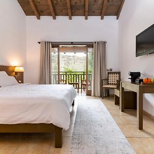 Double or Twin Room access to the Spa Sulfur Pools